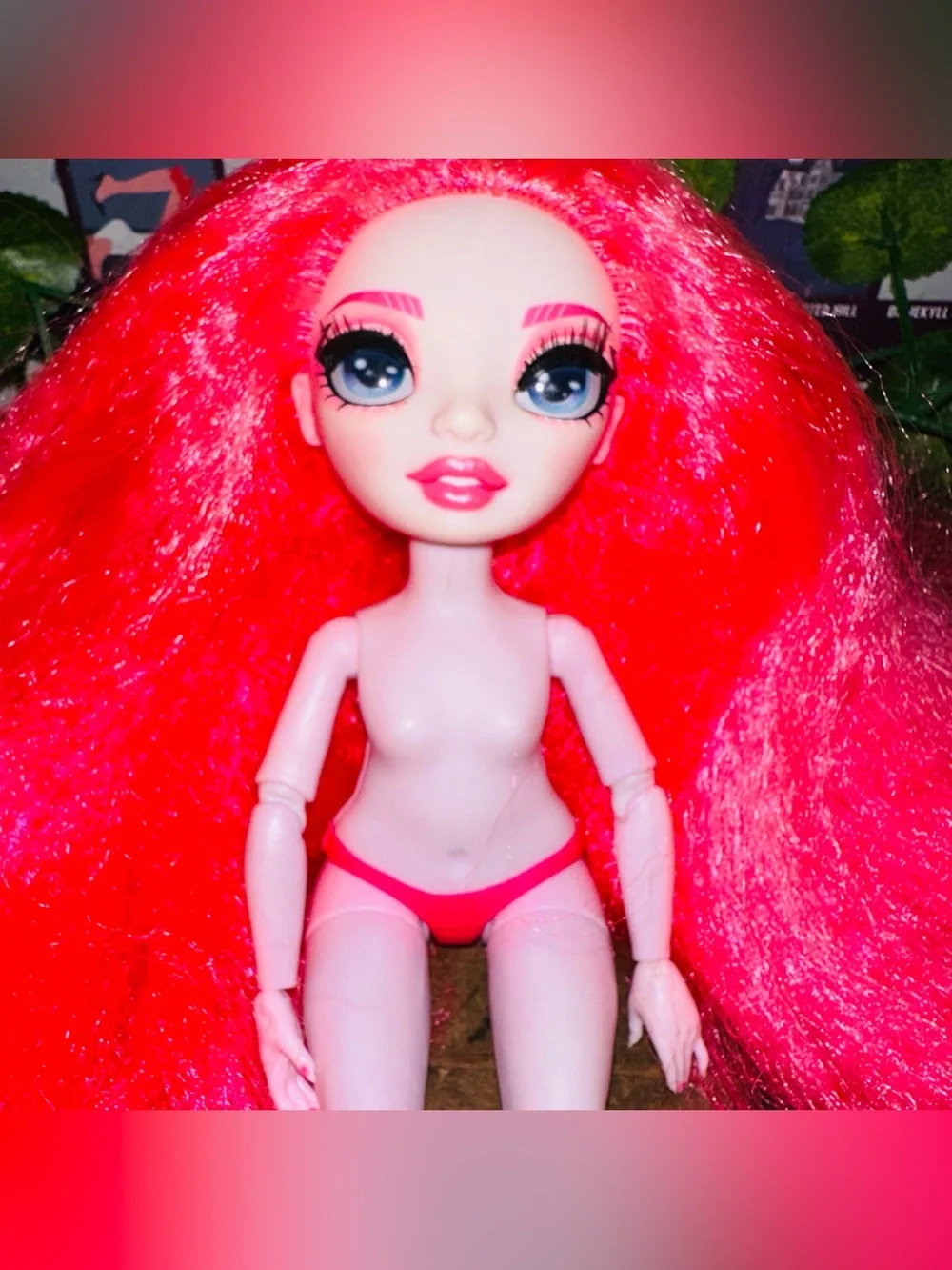 Rainbow High Shadow High Neon Shadow Mara Pinkerton Doll